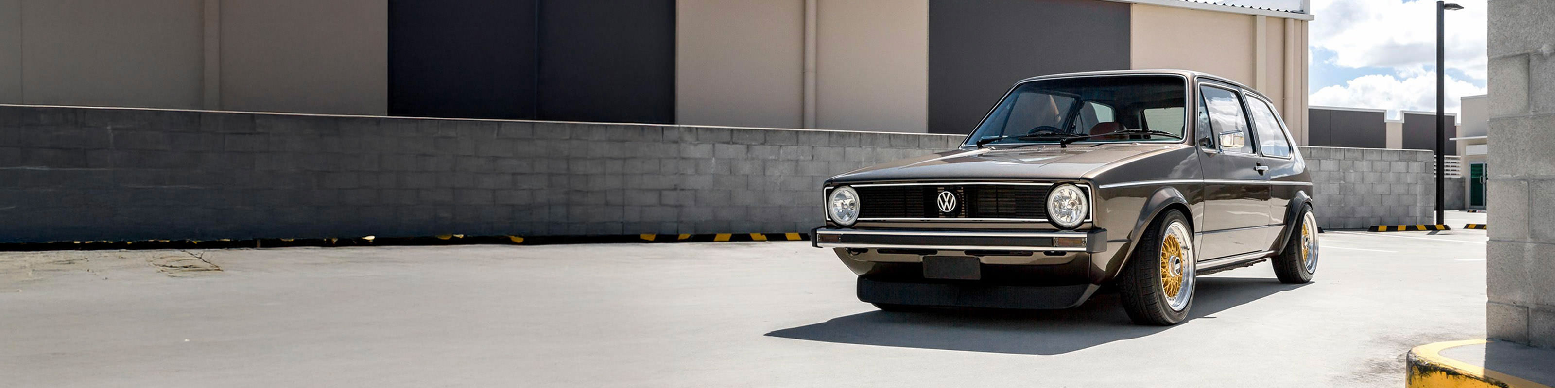 Volkswagen Golf car