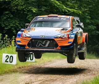 Hyundai rally car